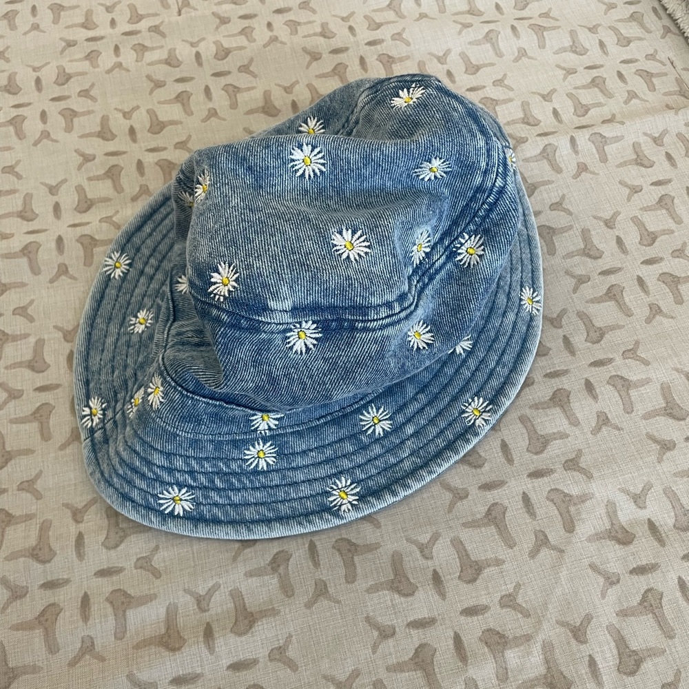 Brand New Sunflower Bucket Hat